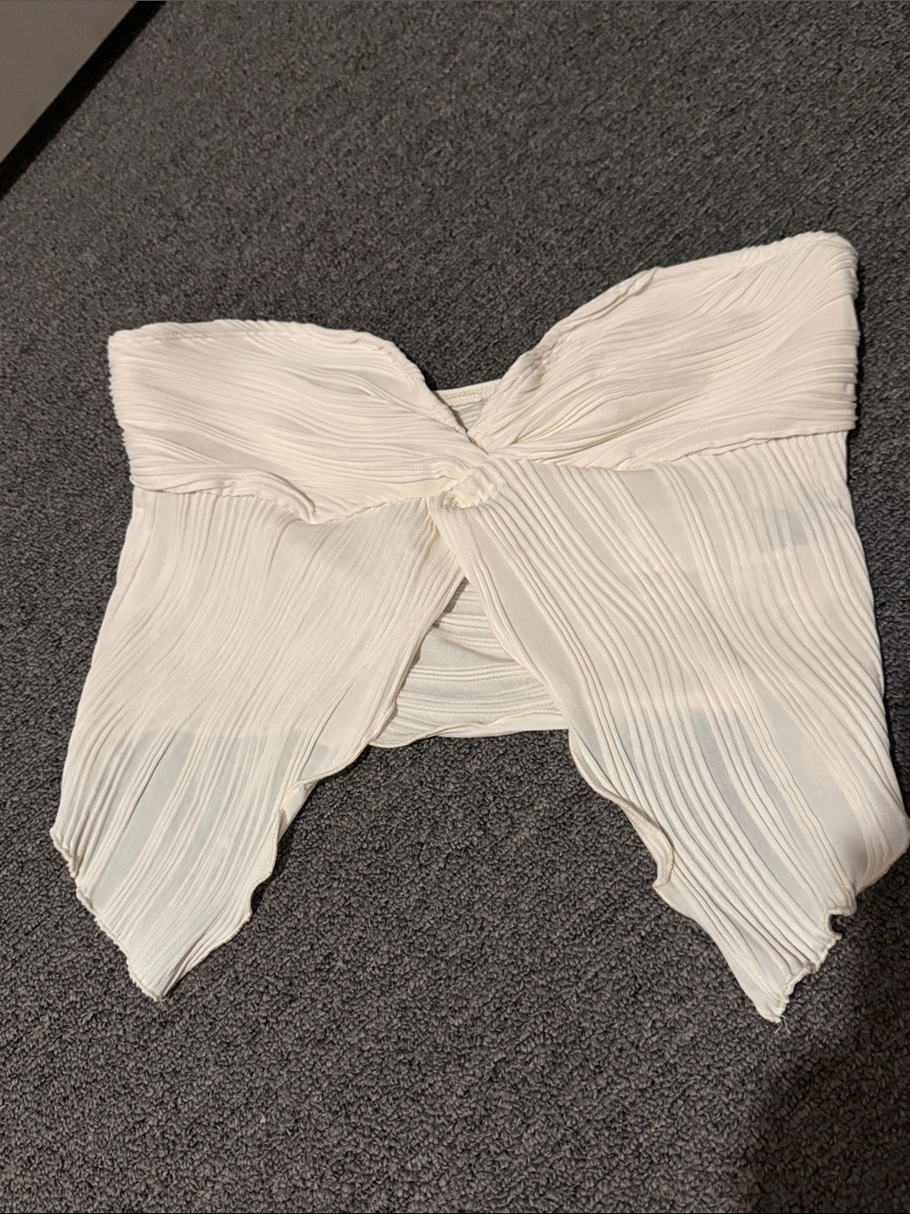 SHEIN White Pleated Twist Front Crop Top